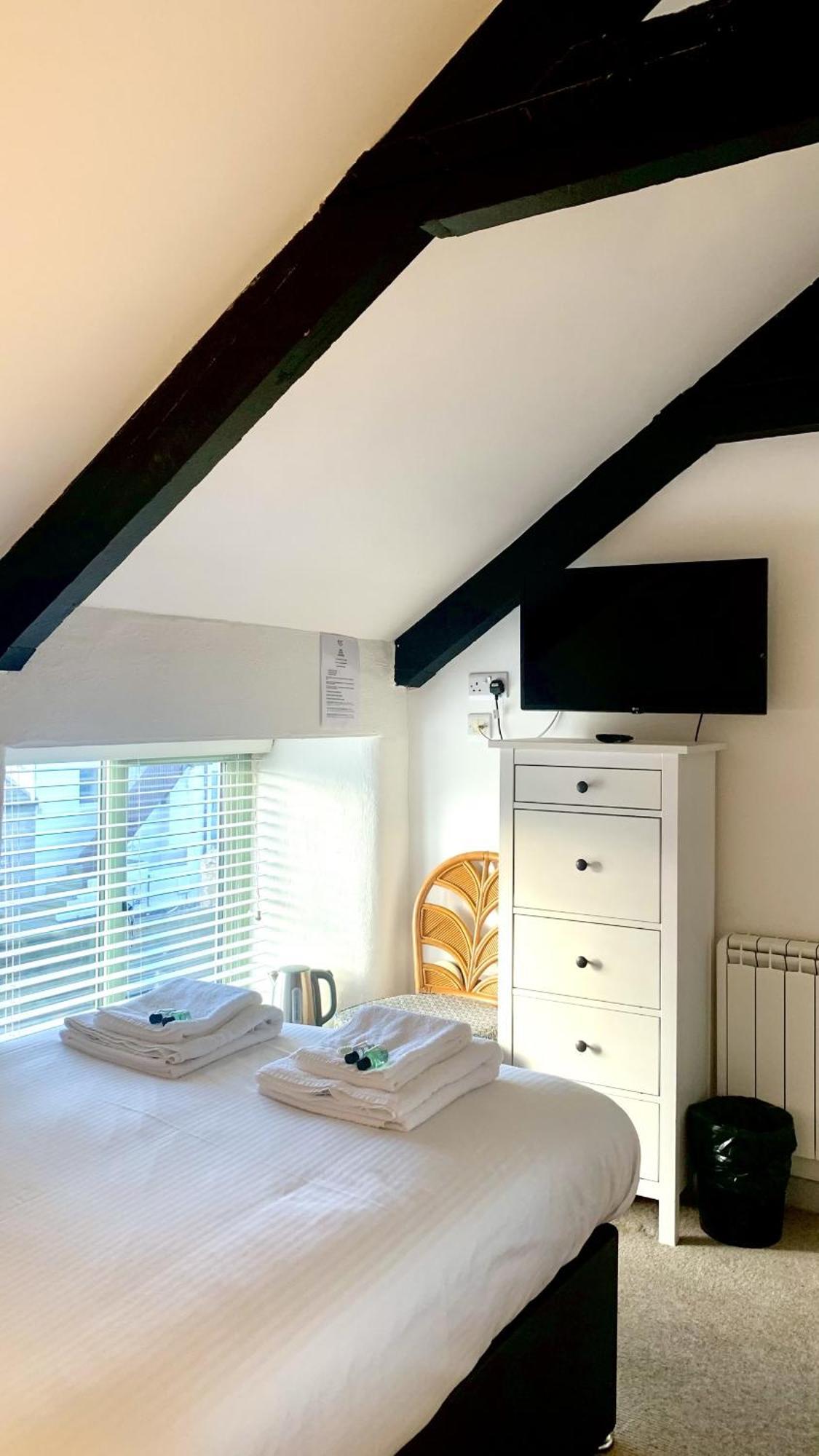 Cape Cornwall Club St Just Room photo